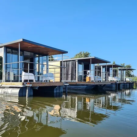 Comfortable House On The Water For 2 People * Lazy (West Pomeranian)